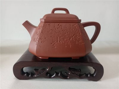 與陶刻名家、著名陶藝家黃松老師合作（袁強制壺 黃松陶刻）